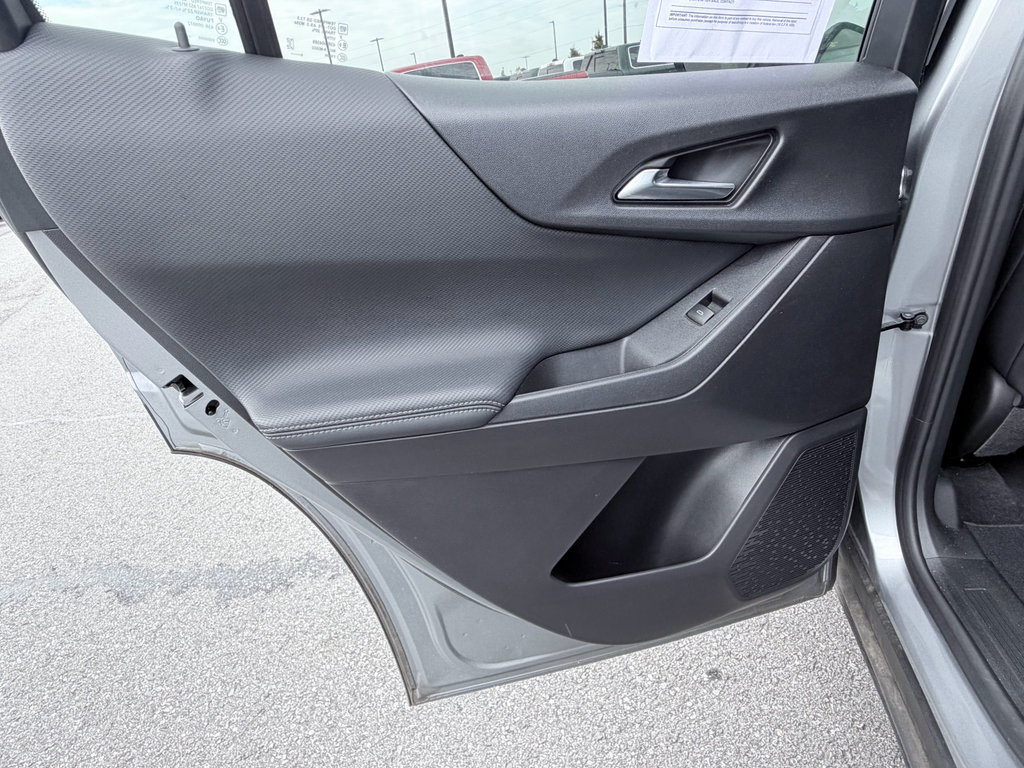 Used 2026 Chevrolet Equinox LT w/ Convenience Package II FWD image 29