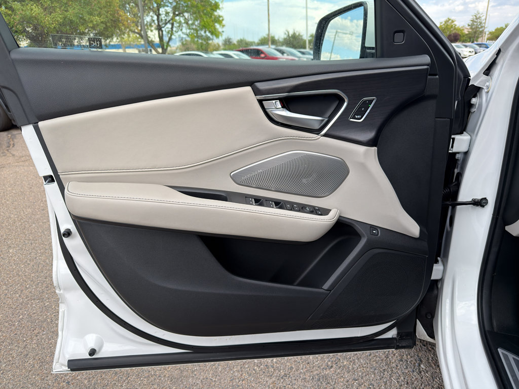 Certified 2025 Acura RDX SH-AWD w/ Advance Package image 9