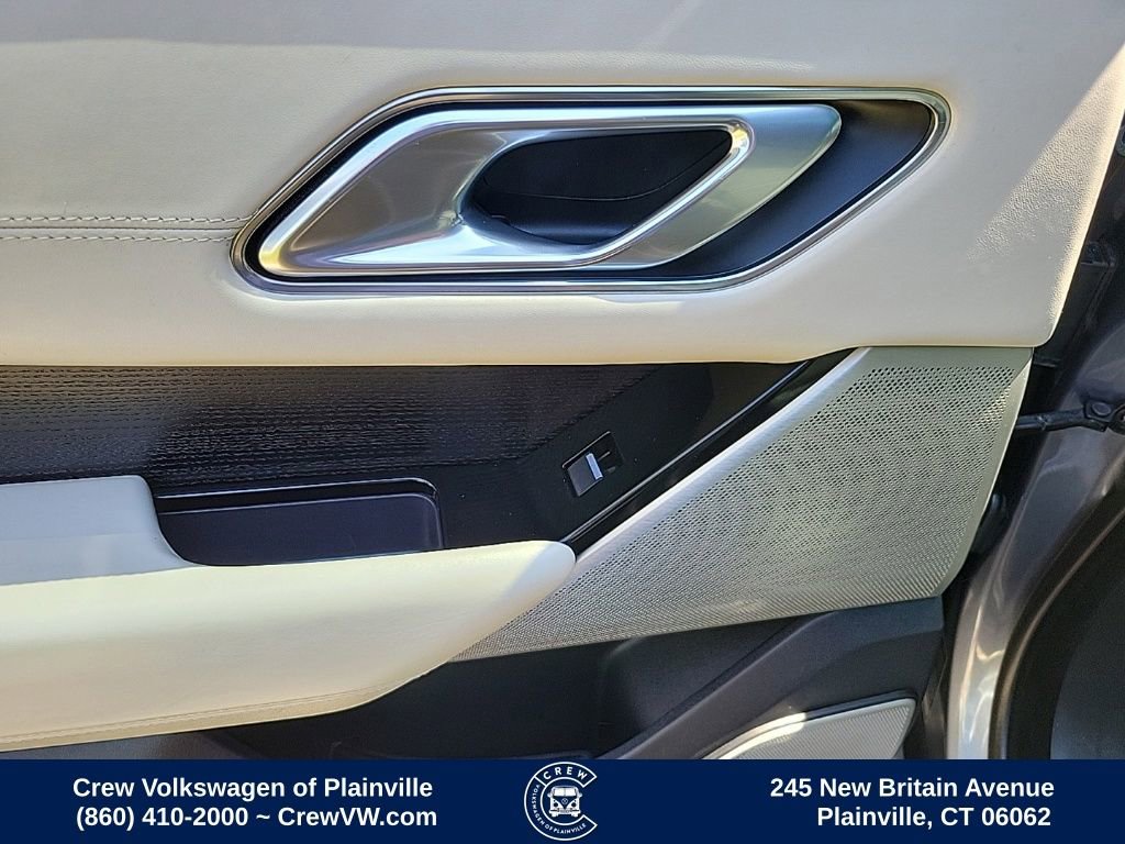 Used 2018 Land Rover Range Rover Velar R-Dynamic HSE AWD/4WD image 49
