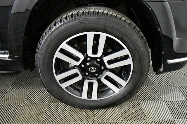 Used 2023 Toyota 4Runner Limited image 17