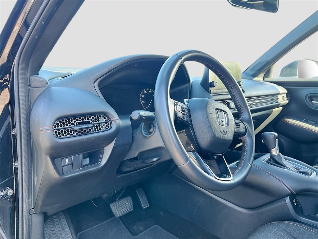 Used 2024 Honda HR-V Sport image 9