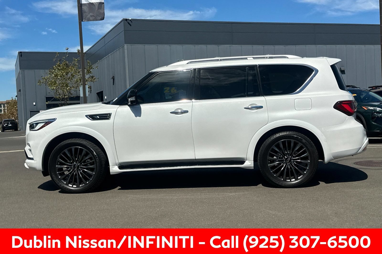 Certified 2024 INFINITI QX80 Sensory AWD/4WD image 7