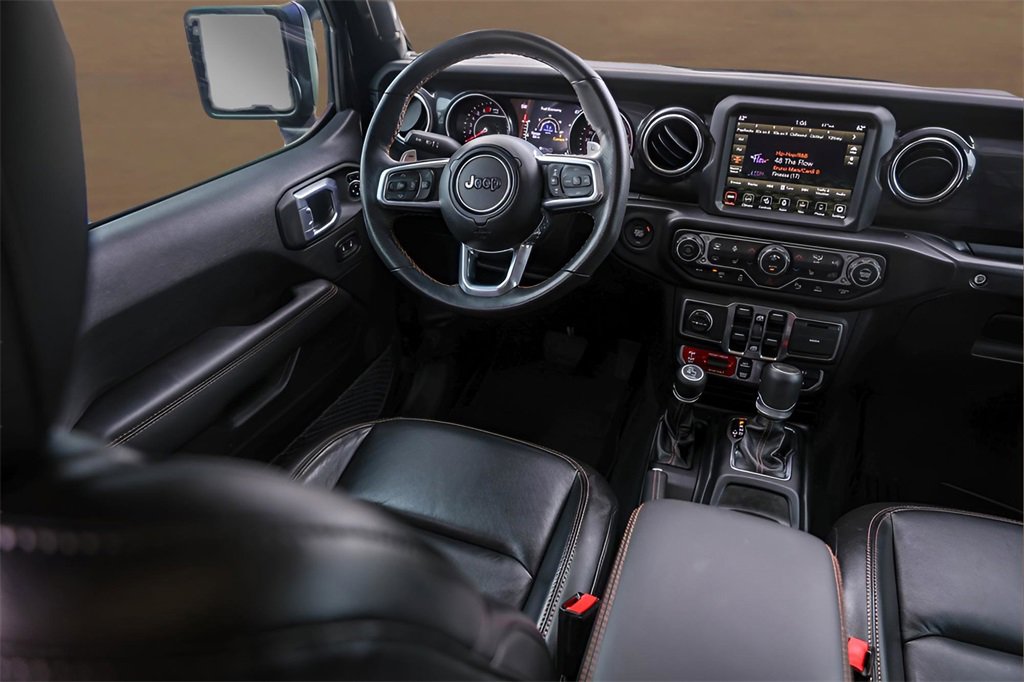 Used 2021 Jeep Wrangler Unlimited Rubicon w/ Xtreme Recon 35" Tire Package image 27