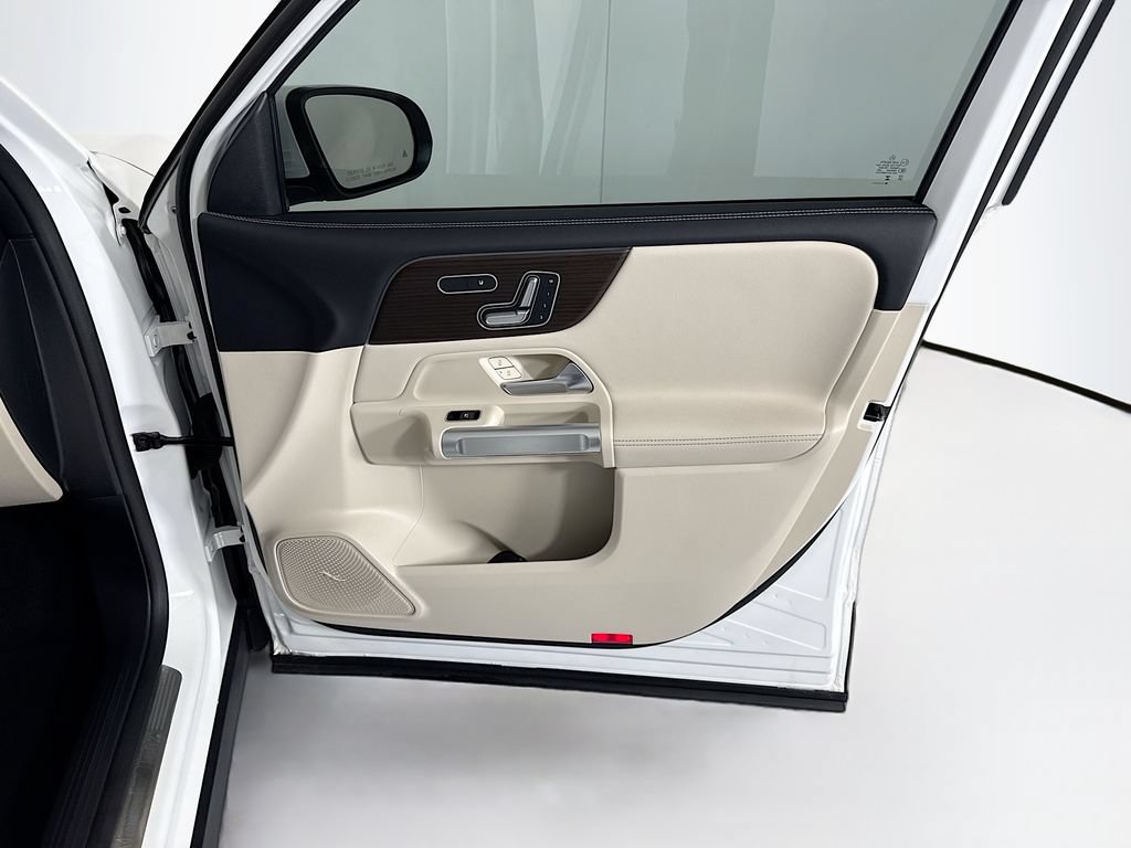 Certified 2026 Mercedes-Benz GLB 250 image 25