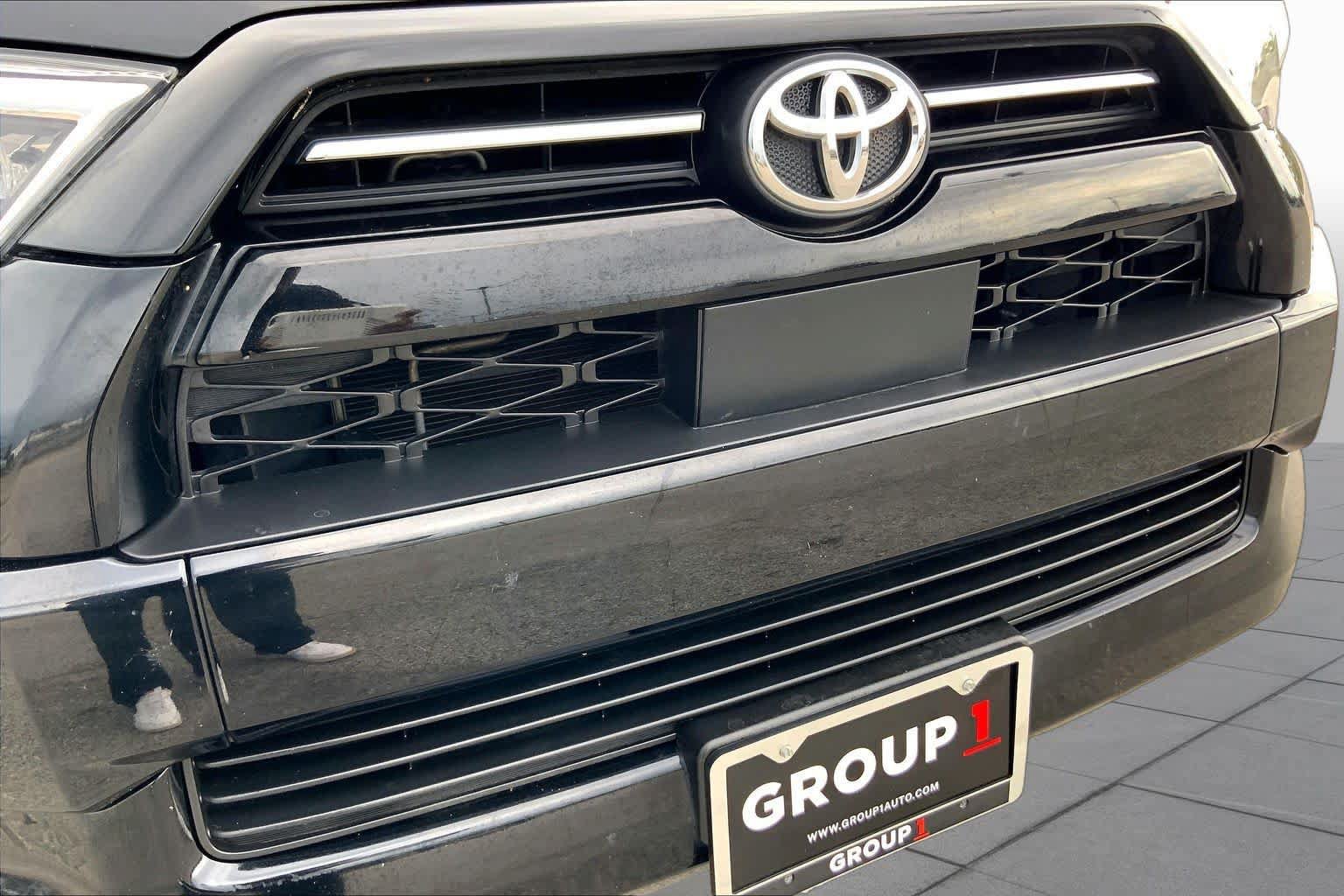 Used 2022 Toyota 4Runner TRD Sport AWD/4WD image 29