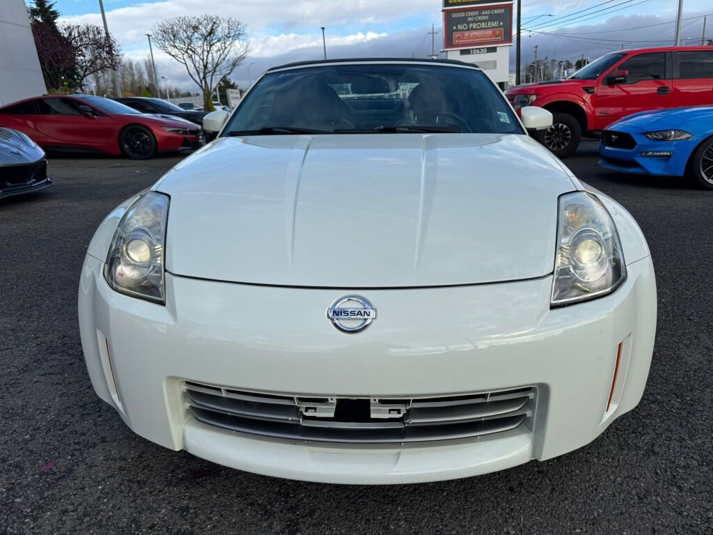 Used 2006 Nissan 350Z Touring image 3