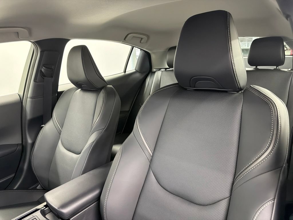 Certified 2026 Toyota Prius Plug-In Hybrid FWD image 24