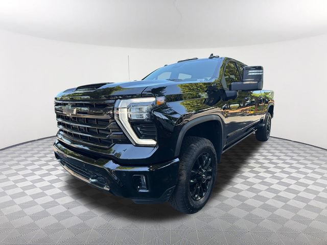 Used 2025 Chevrolet Silverado 3500 High Country w/ Midnight Edition AWD/4WD image 1