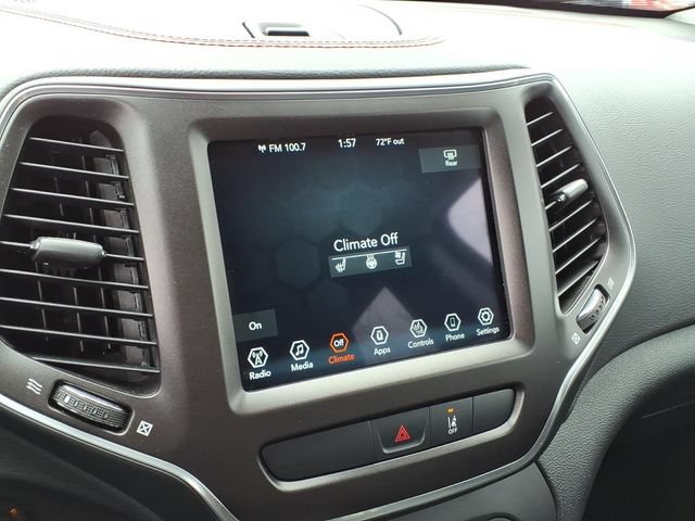 Used 2022 Jeep Cherokee Trailhawk w/ Premium Leather Package image 16