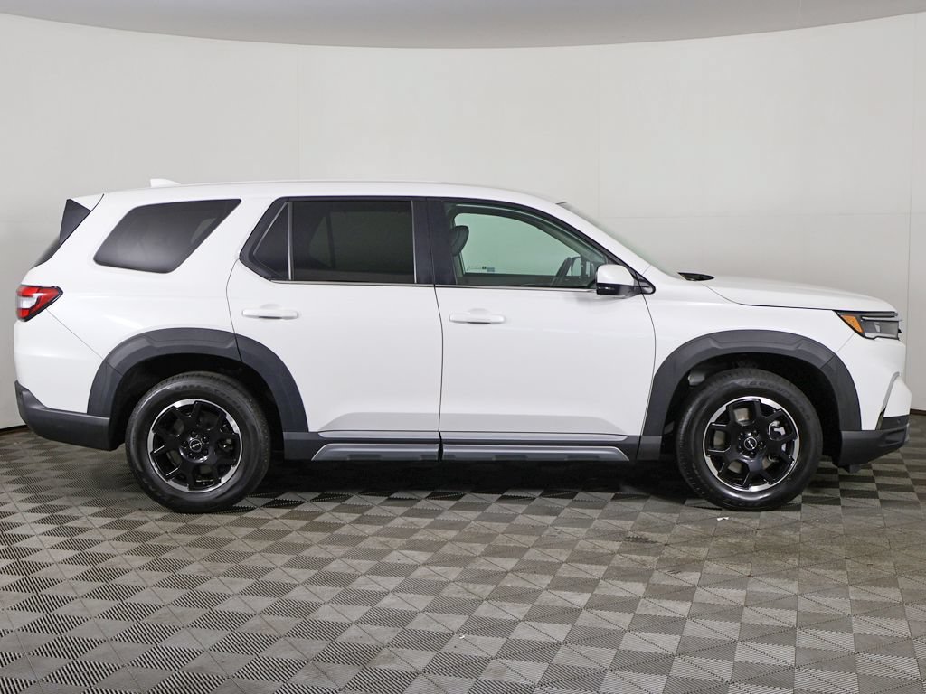 Used 2025 Honda Pilot EX-L image 18