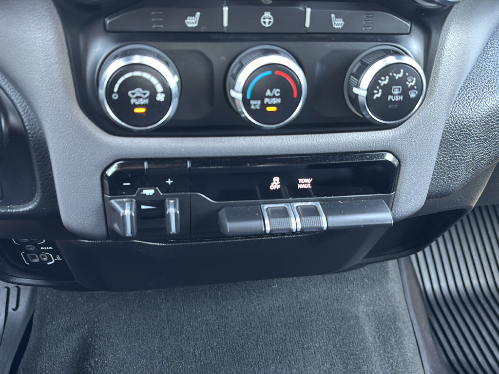 Used 2023 RAM 1500 Big Horn AWD/4WD image 25