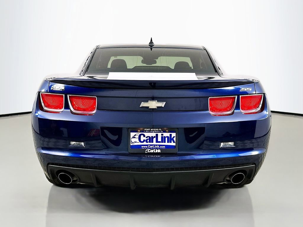 Used 2011 Chevrolet Camaro SS RWD image 7