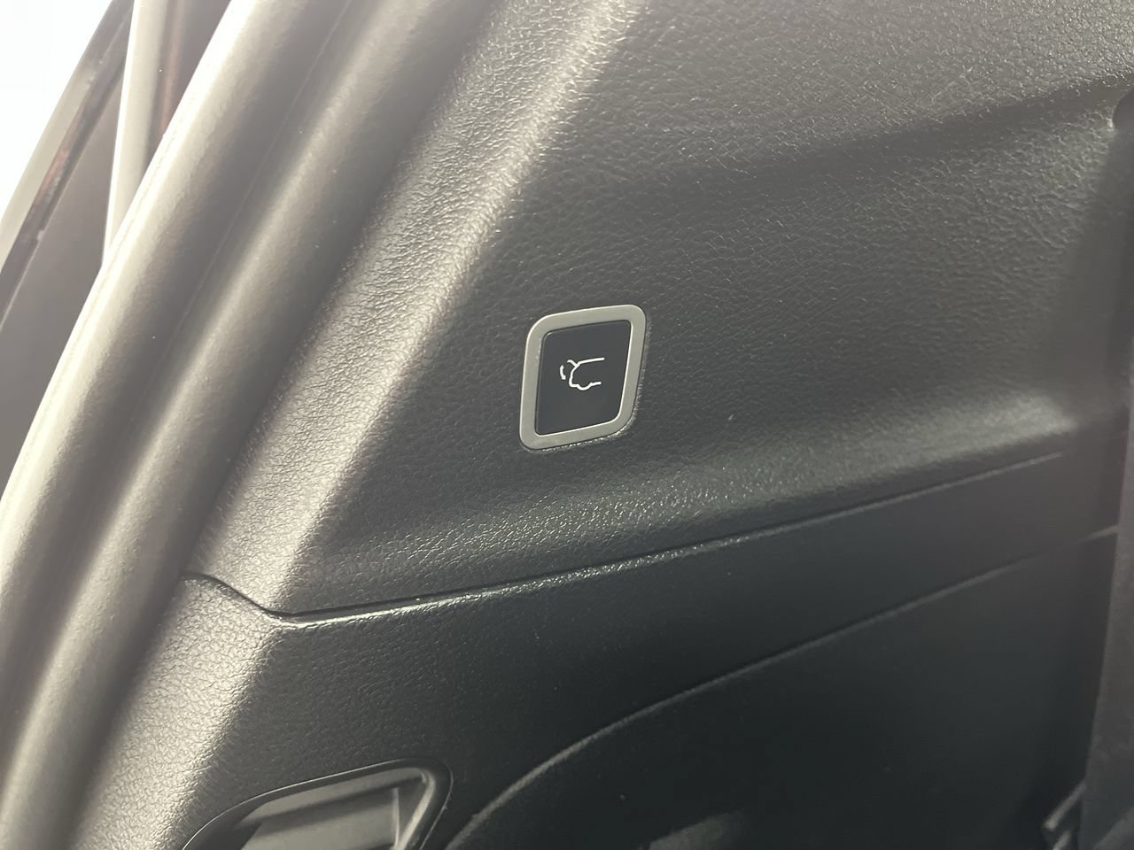 Used 2025 Chrysler Pacifica Select FWD image 31