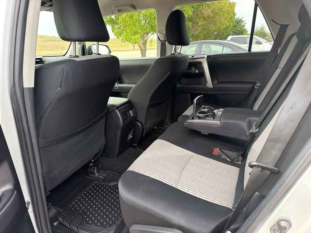 Used 2021 Toyota 4Runner SR5 AWD/4WD image 14
