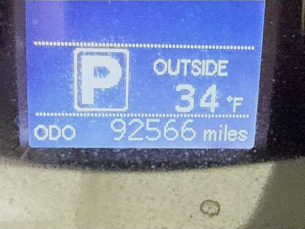 Used 2016 Toyota Highlander LE image 4