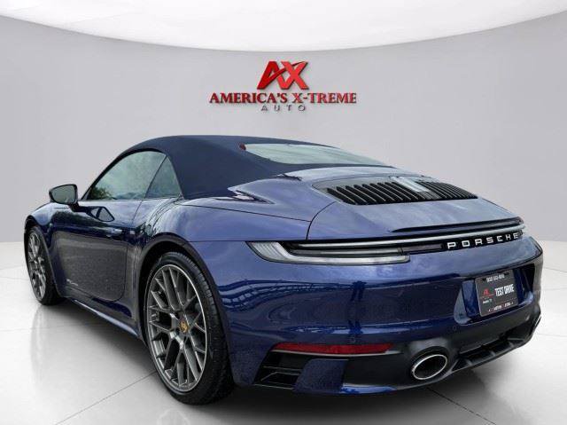 Used 2024 Porsche 911 Carrera RWD image 3