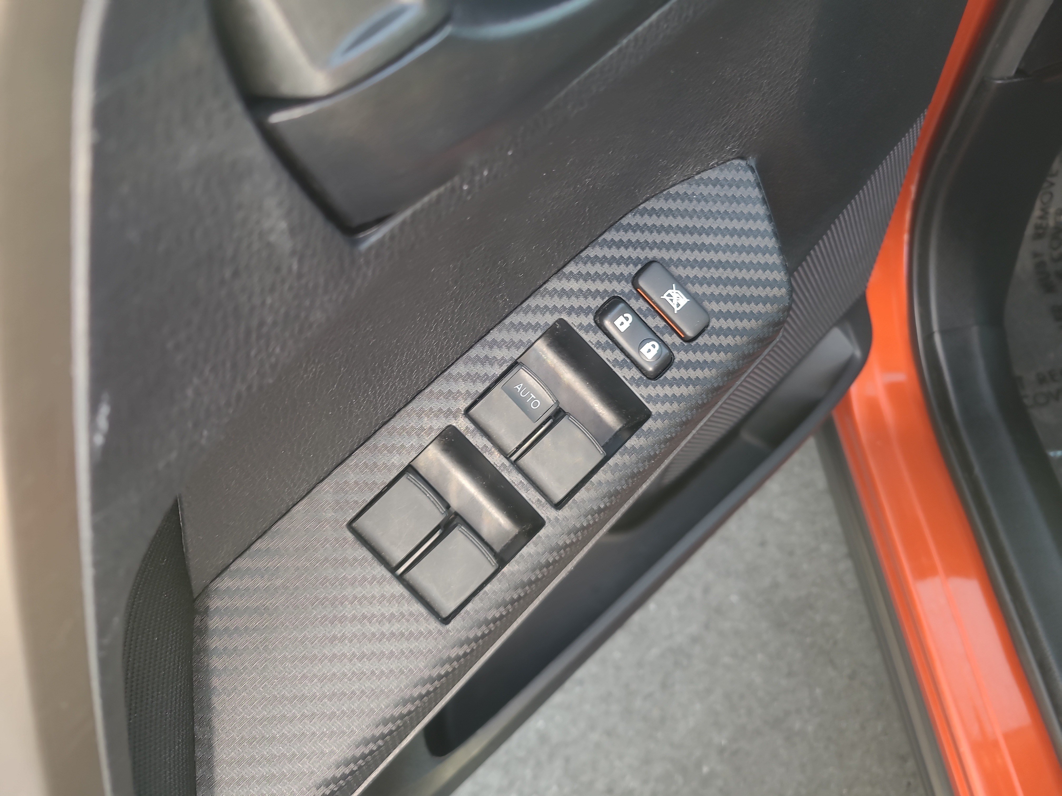 Used 2015 Toyota RAV4 LE AWD/4WD image 13
