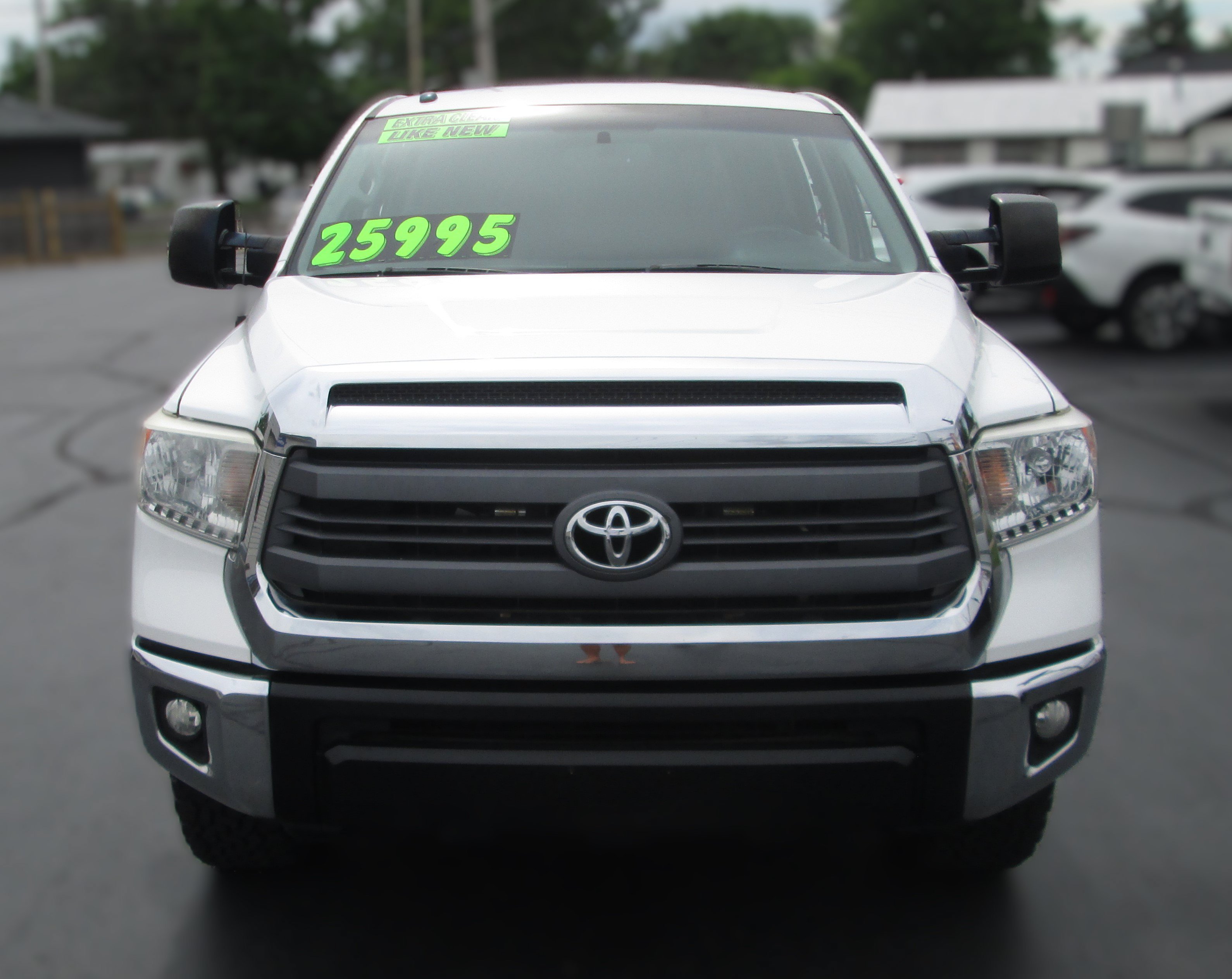 Used 2015 Toyota Tundra SR5 w/ TRD Off Road Package AWD/4WD image 7