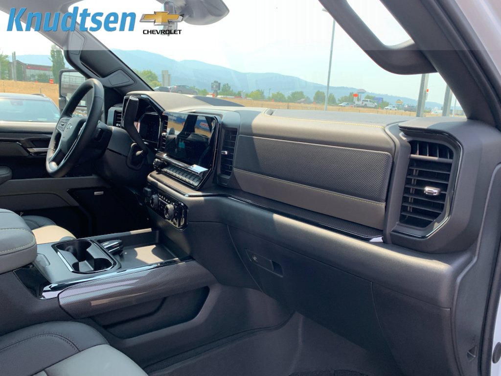 New 2026 Chevrolet Silverado 2500 ZR2 w/ LPO, Dark Essentials Package AWD/4WD image 14