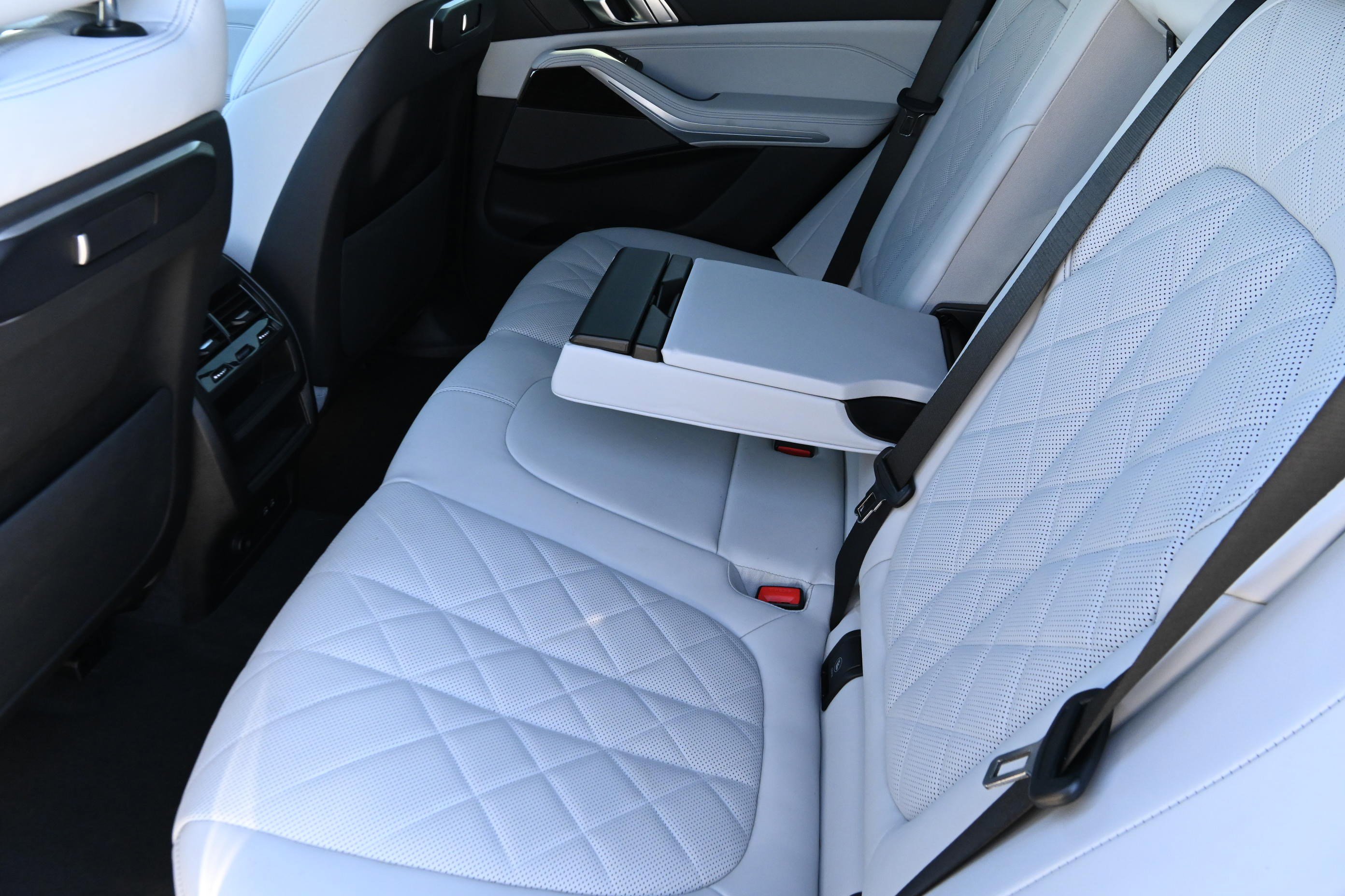 Certified 2025 BMW X5 xDrive40i image 11