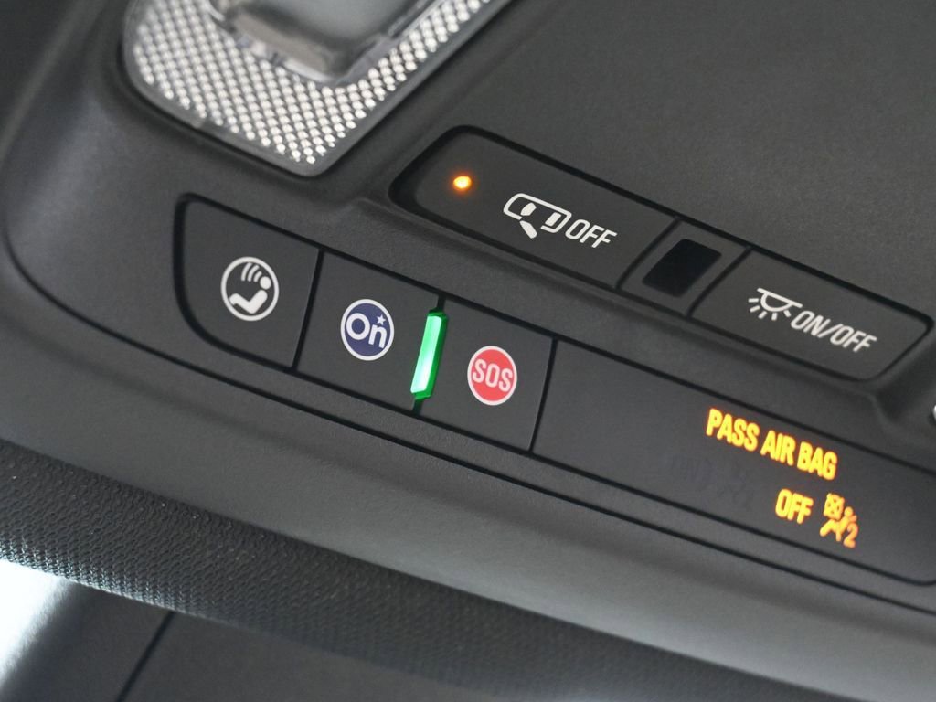 Used 2023 Chevrolet Traverse LS image 19