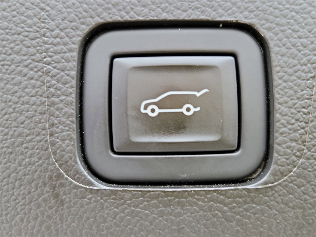 Certified 2023 Chevrolet Traverse LT image 17