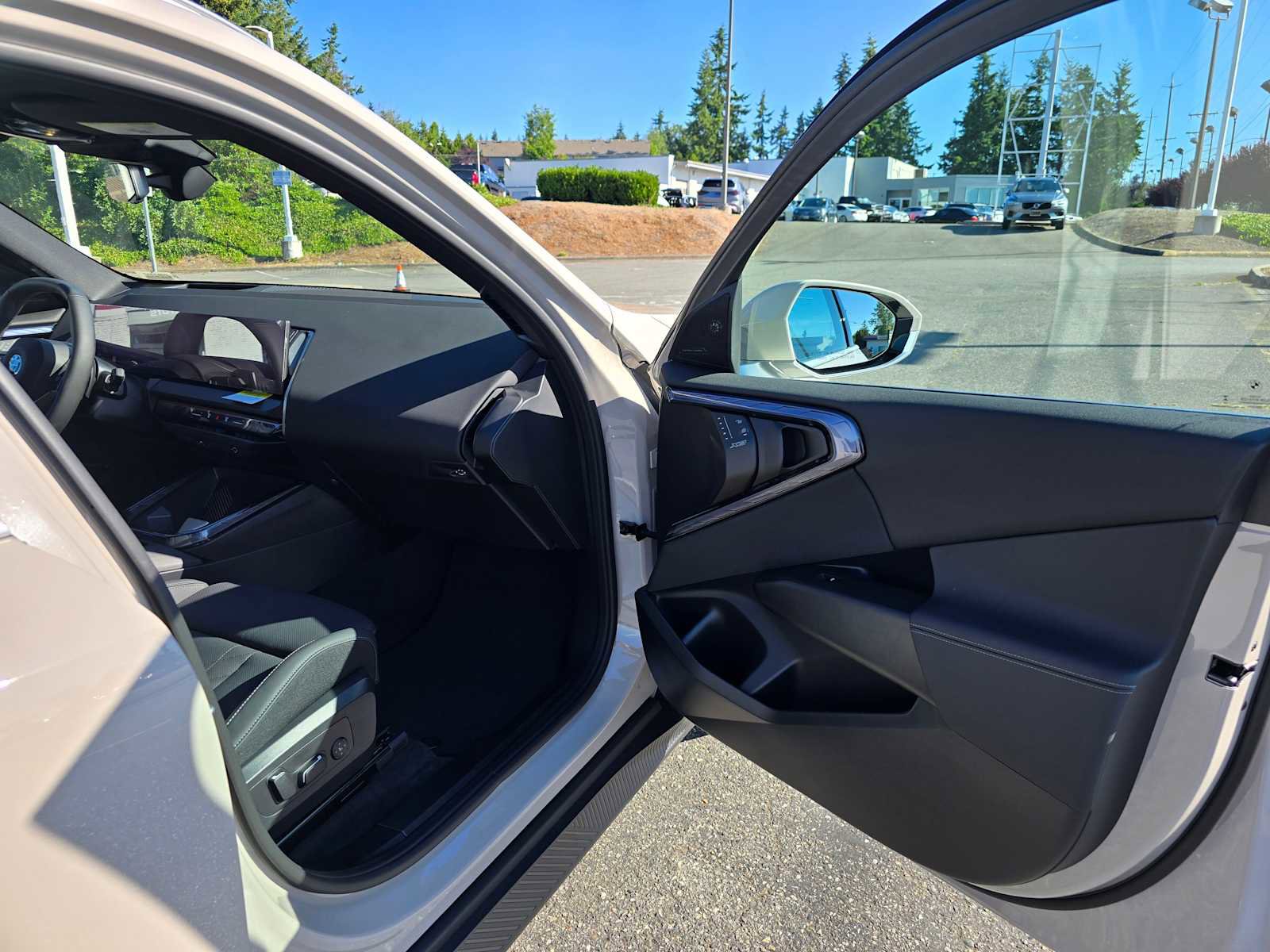 Used 2025 BMW X3 xDrive30i w/ Premium Package image 10