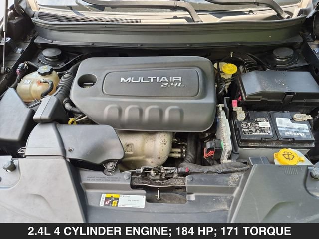 Used 2017 Jeep Cherokee Limited AWD/4WD image 32