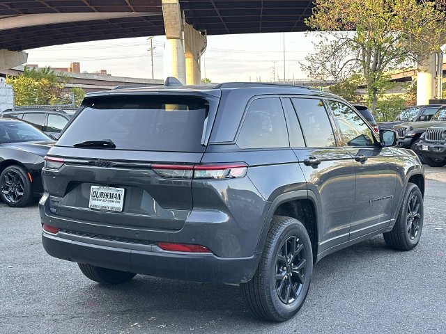 New 2026 Jeep Grand Cherokee Altitude AWD/4WD image 2