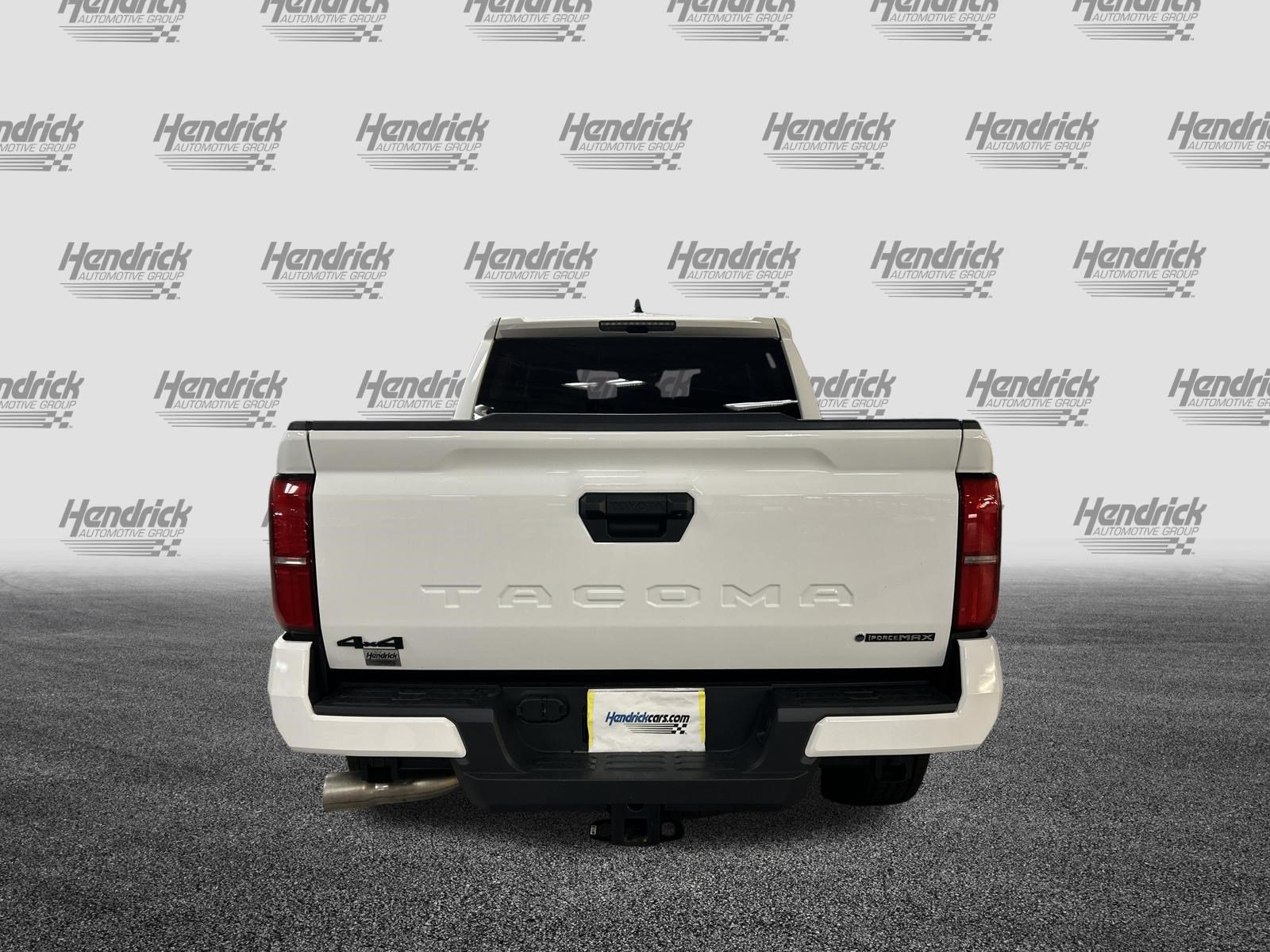 Certified 2025 Toyota Tacoma TRD Off-Road AWD/4WD image 9