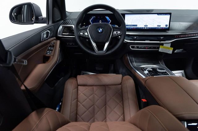New 2026 BMW X5 xDrive50e image 4