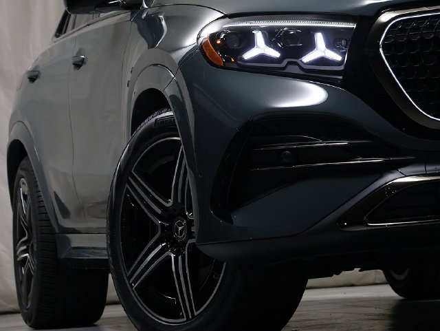 New 2027 Mercedes-Benz GLE 450 4MATIC Coupe image 4