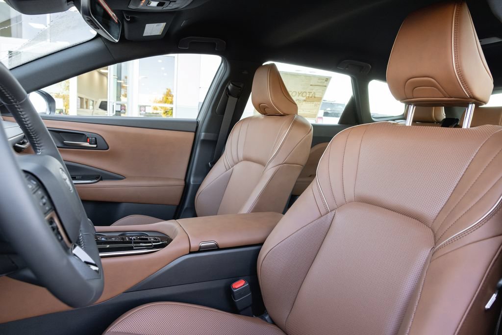 New 2026 Toyota Crown Signia AWD/4WD image 9