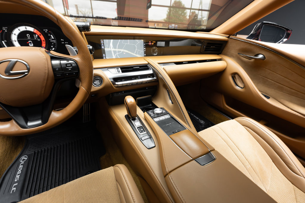 Used 2018 Lexus LC 500 Coupe w/ Sport Package RWD image 31