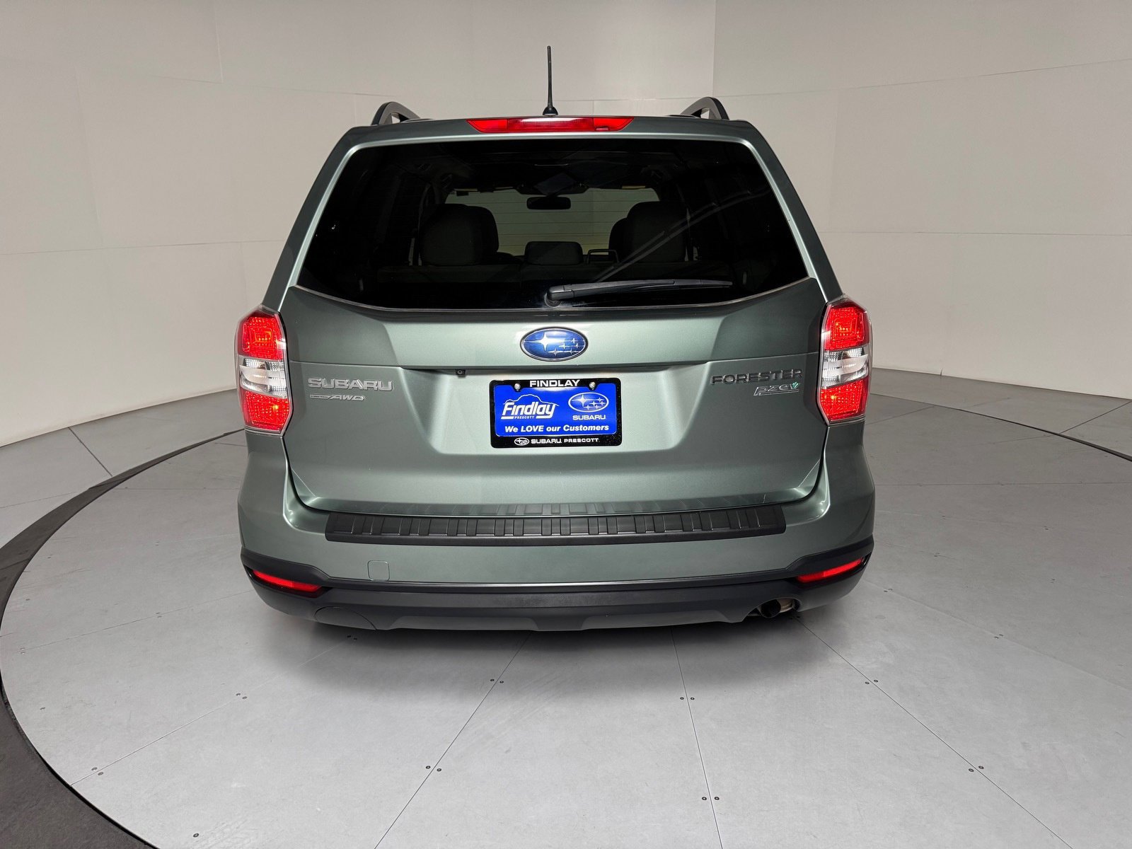 Used 2014 Subaru Forester 2.5i Premium w/ All-Weather Package AWD/4WD image 4