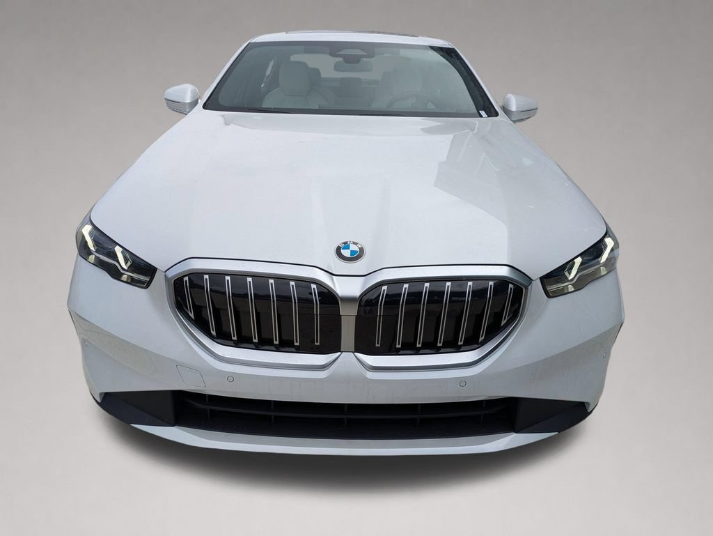 New 2026 BMW 530i xDrive w/ Premium Package AWD/4WD image 9
