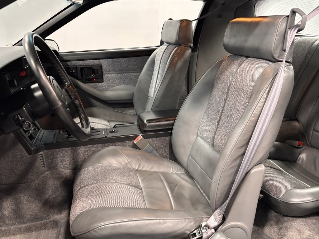 Used 1989 Chevrolet Camaro IROC-Z image 12