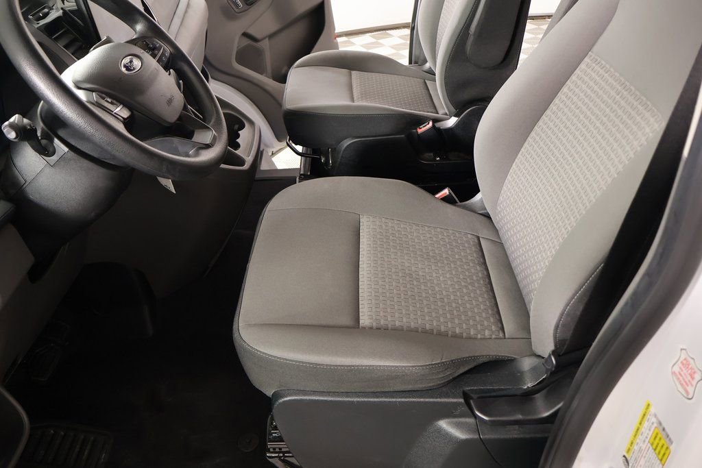 Used 2023 Ford Transit 350 XLT image 10
