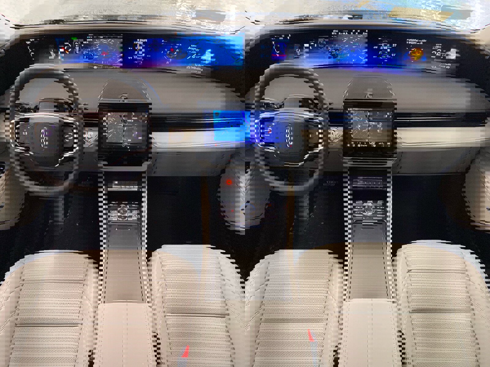 New 2026 Lincoln Nautilus Reserve AWD/4WD image 10