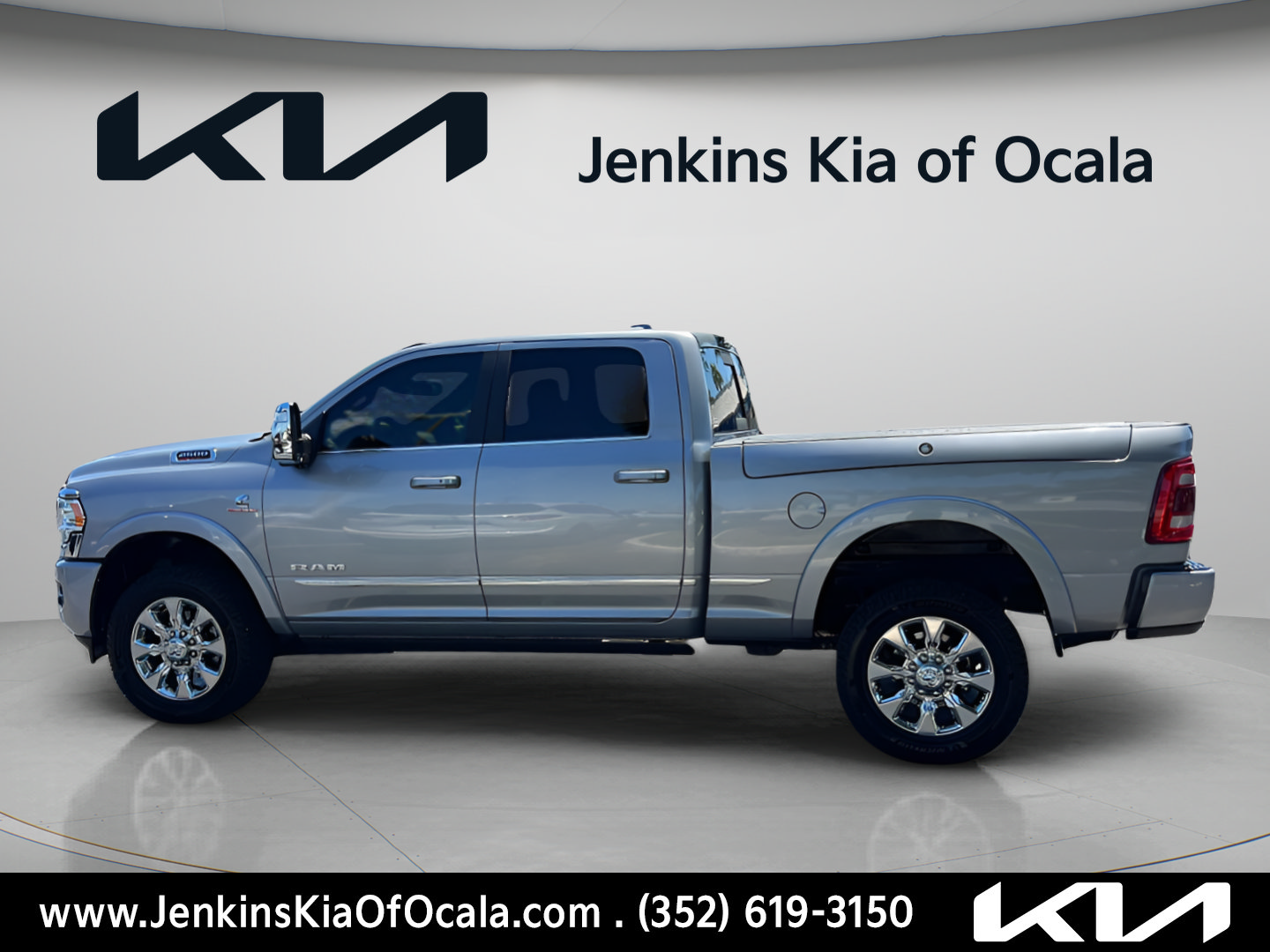 Used 2023 RAM 2500 Limited AWD/4WD image 6