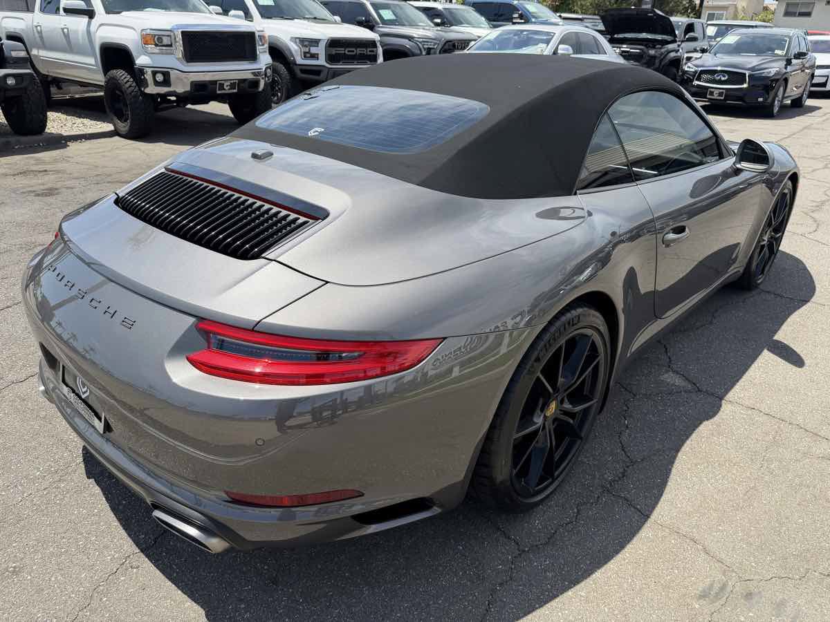 Used 2019 Porsche 911 Carrera RWD image 12