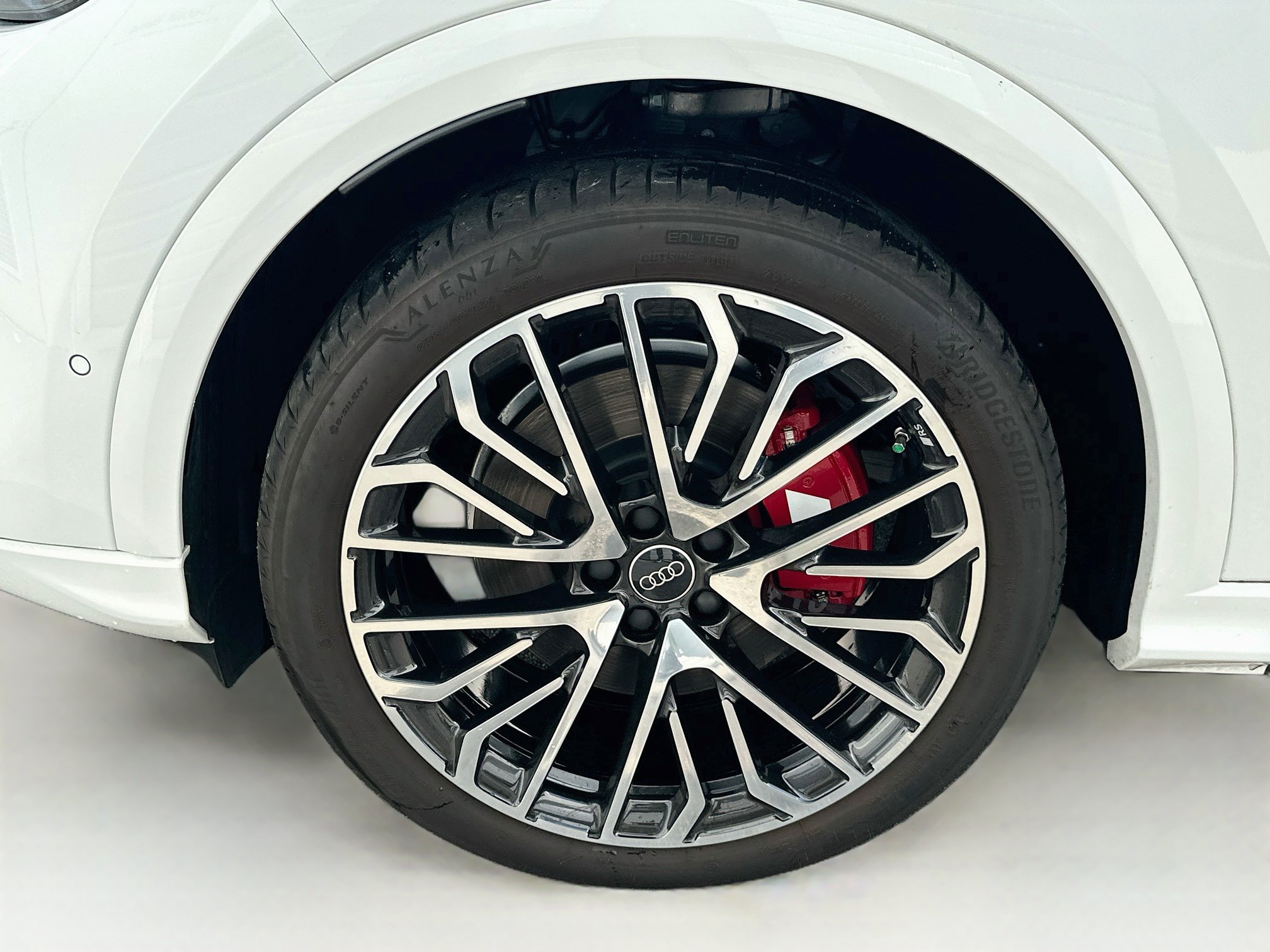 Used 2025 Audi SQ5 Premium Plus AWD/4WD image 37