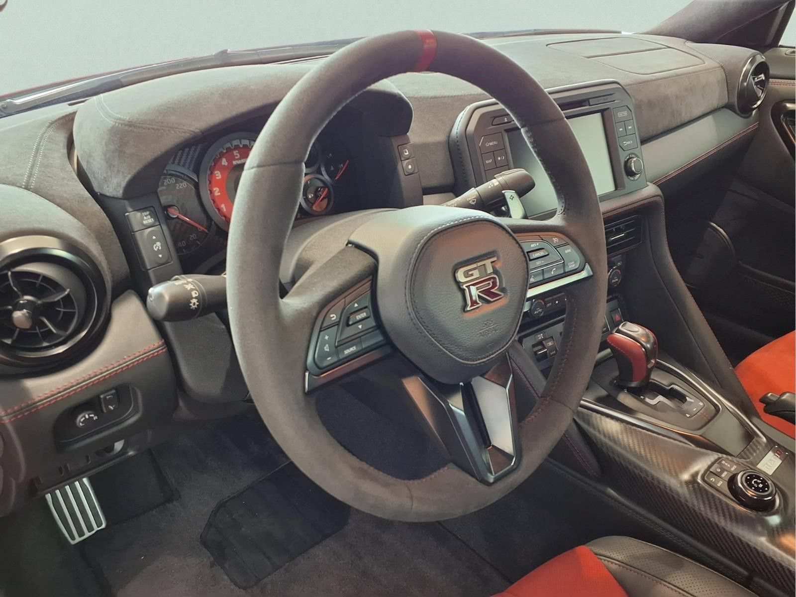 Used 2024 Nissan GT-R NISMO w/ Floor Mat Package AWD/4WD image 11