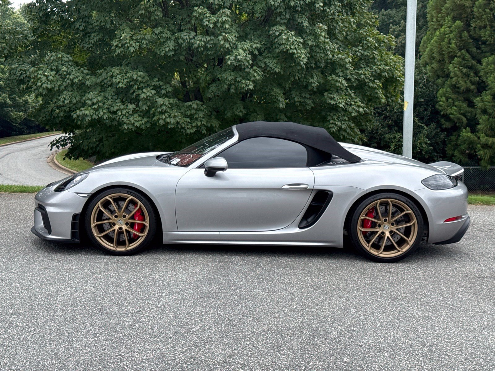 Certified 2022 Porsche 718 Boxster Spyder RWD image 2