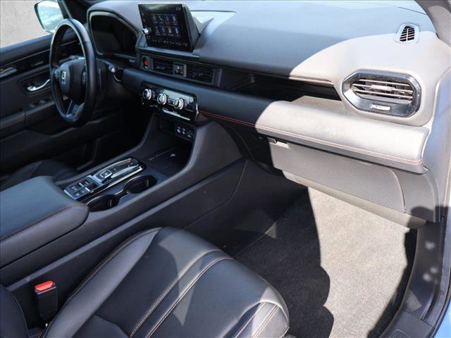 Used 2025 Honda Pilot TrailSport image 29