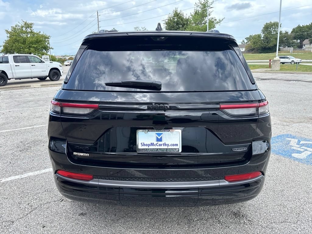 New 2027 Jeep Grand Cherokee Summit AWD/4WD image 11