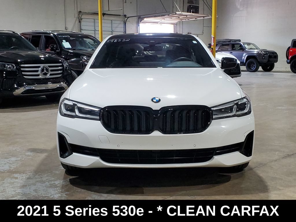 Used 2021 BMW 530e w/ Parking Assistance Package RWD image 2
