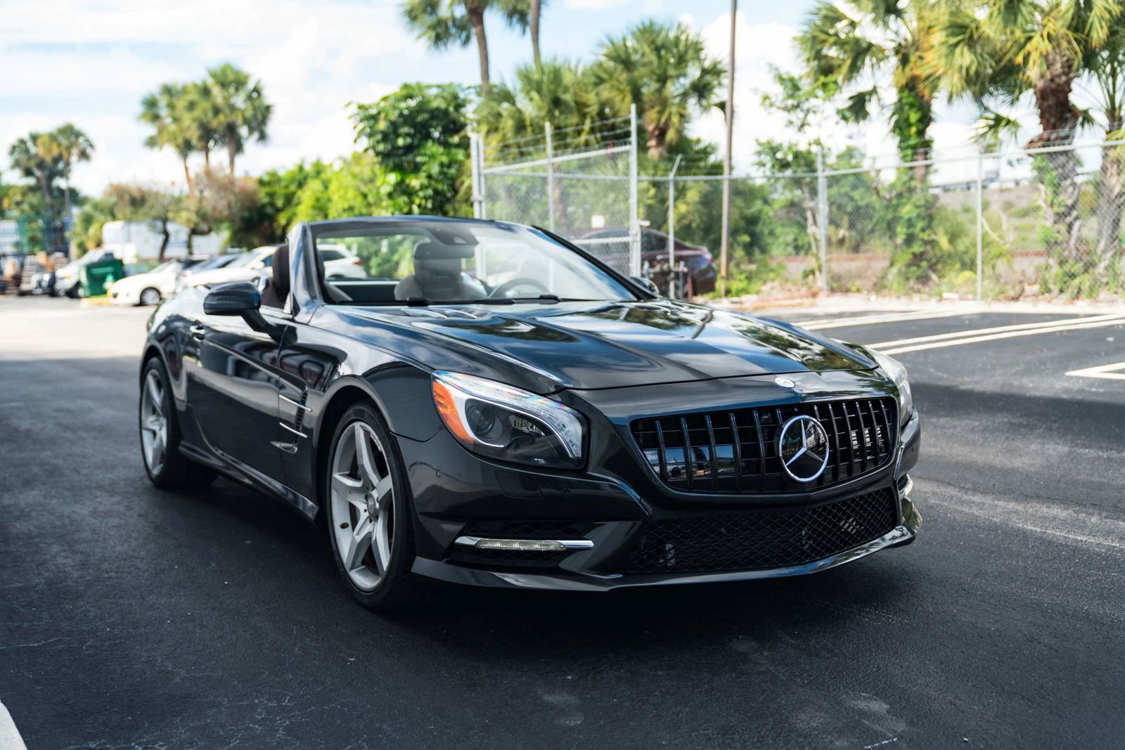 Used 2015 Mercedes-Benz SL 550 image 11