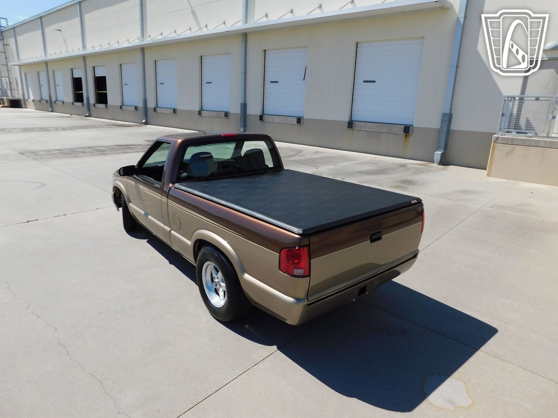 Used 2000 Chevrolet S10 Pickup LS w/ Preferred Equipment Group RWD image 23