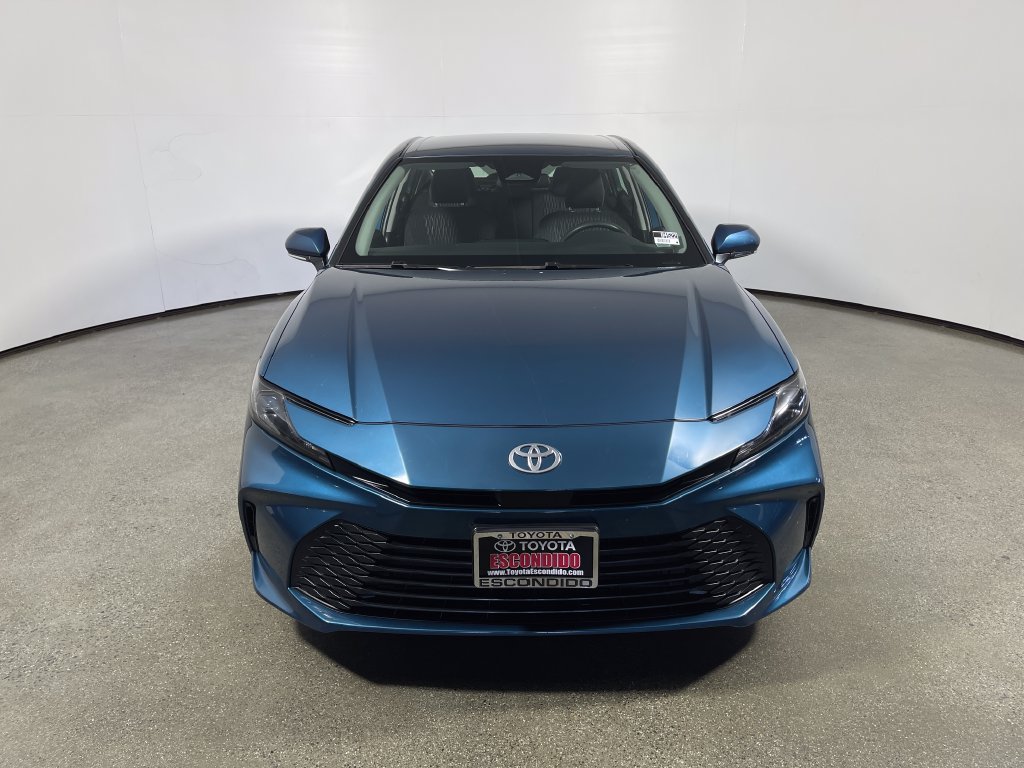 Used 2025 Toyota Camry LE FWD image 8